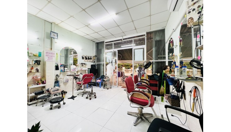Bán nhà mặt tiền Lưu Hữu Phước, Quận 8, 100m2, ngang 4.2m, chỉ 5.9 tỷ