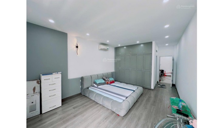 Siêu phẩm tại Làng Đại Học ABC, Phước Kiển, bán biệt thự DT 250m2, 3 tầng, full NT cao cấp,24 tỷ