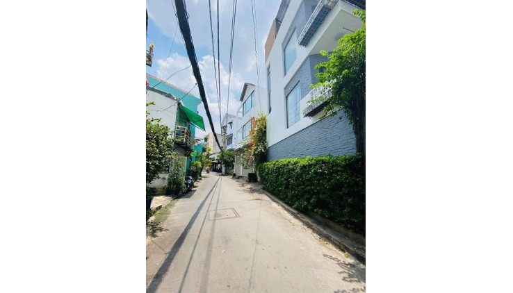 Chỉ 5.2 tỷ, bán gấp nhà PHAN VĂN TRỊ, 64m2, 3 phòng, 4m x 16m/