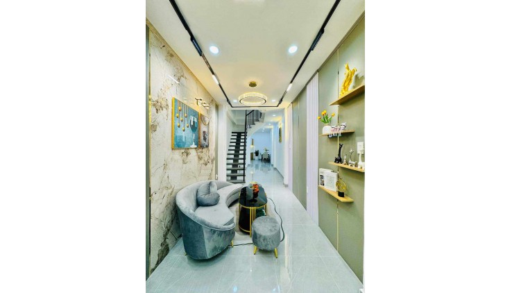 Chỉ 5 Tỷ 94 nhà Phú Nhuận - 4 Tầng - 57m2 - Không LG - Không QH - SHR
