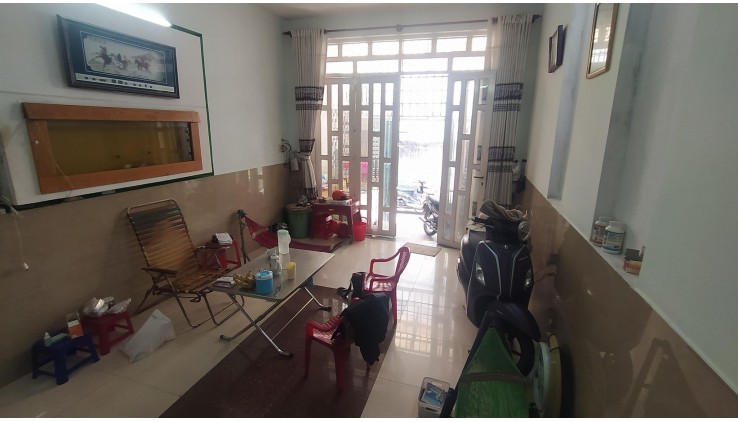 Chỉ 5.2 tỷ, bán gấp nhà PHAN VĂN TRỊ, 64m2, 3 phòng, 4m x 16m/