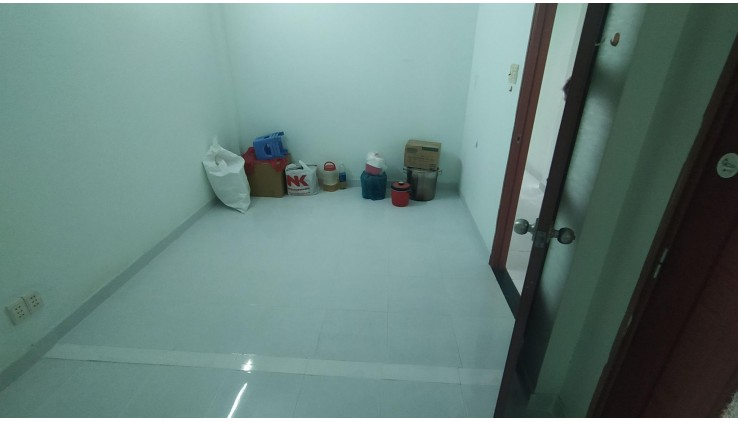 Chỉ 5.2 tỷ, bán gấp nhà PHAN VĂN TRỊ, 64m2, 3 phòng, 4m x 16m/