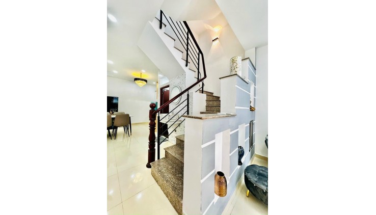 Bán nhà gấp BÌNH THẠNH, PHAN VĂN TRỊ, 5 phongfm 4 lầu, 6.25 tỷ/