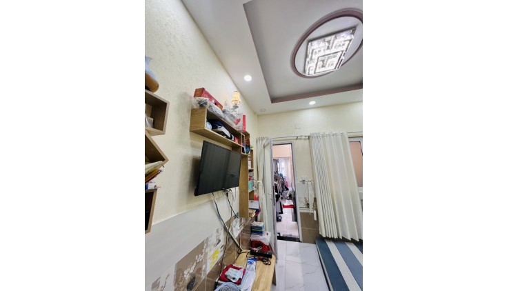 Bán nhà HXH LÊ VĂN SỸ, PHÚ NHUẬN, 50M2, BTCT, 5.7  tỷ.