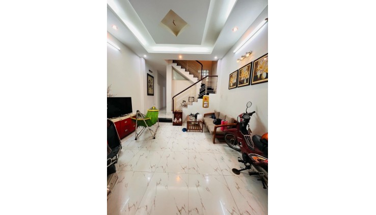 Nhà Đẹp 2 tầng Hiệp Bình Chánh, 64m² Giá 5.9 Tỷ TL - Khu Dân Cư Sầm Uất