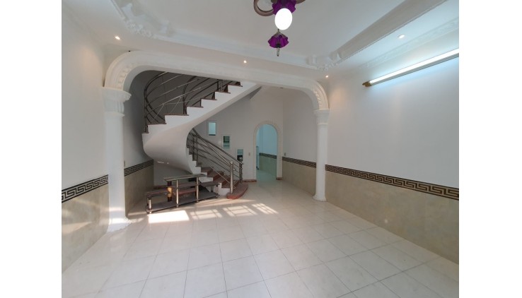 Bán nhà HXH NguyễnSơn Q.TP 58m2 3T ST gần Chợ, PhúThọHoà giá chỉ 6 tỷxx