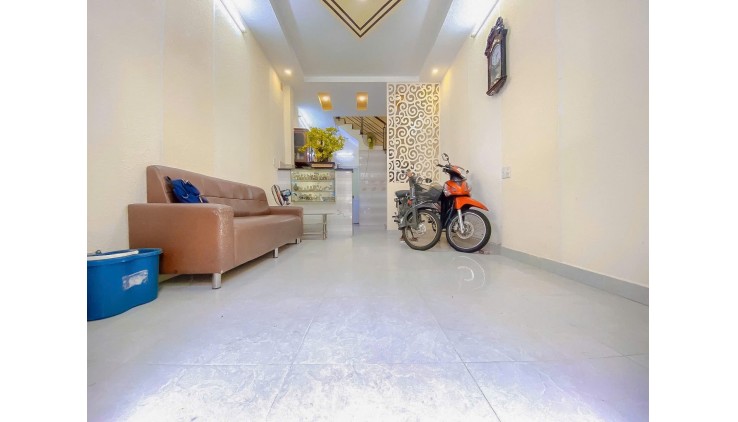 Bán nhà Chu Văn An - Hẻm rộng 4m - DT 157.5m2 sàn - 180/Y