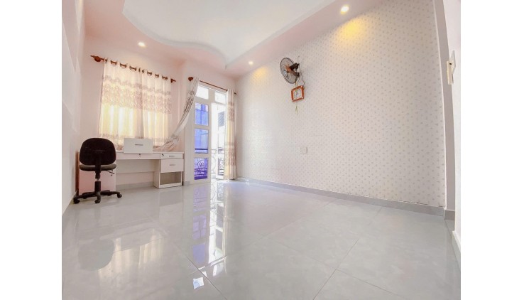 Bán nhà Chu Văn An - Hẻm rộng 4m - DT 157.5m2 sàn - 180/Y
