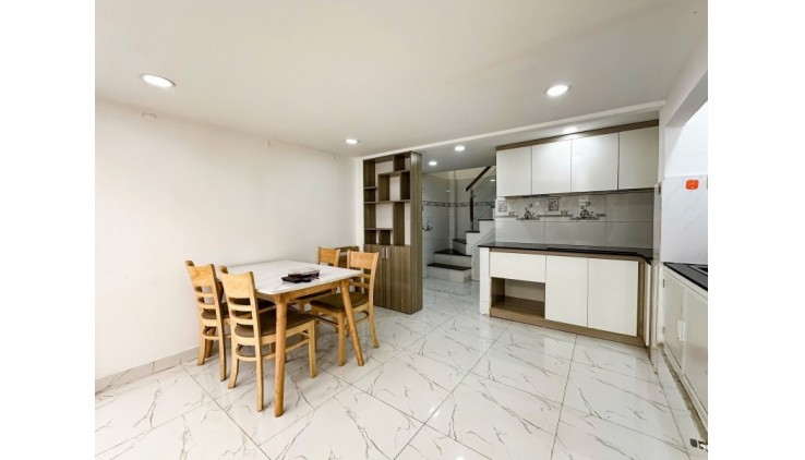 Bán nhà Hoàng Hoa Thám -Hẻm 3.5m thông -SD 128m2 - Thu Nhập 240/Y