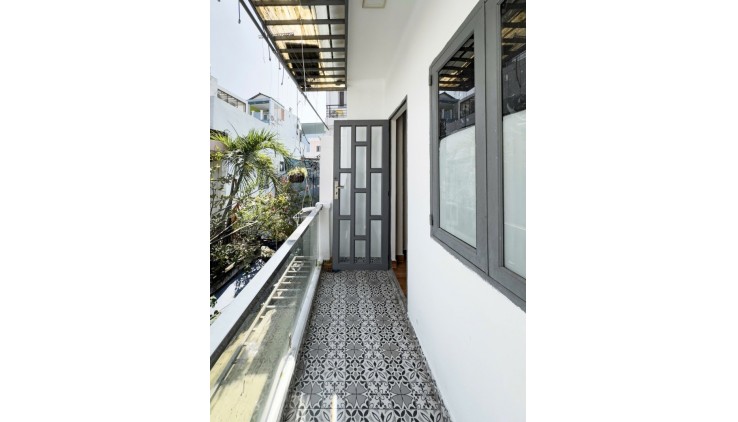 Bán nhà Hoàng Hoa Thám -Hẻm 3.5m thông -SD 128m2 - Dòng tiền 240/Y