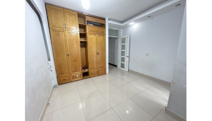 Bán nhà mặt tiền Lê Liễu, Tân Quý, Tân Phú. 4x13m, 4.5 tỷ (86tr/m²), 3 tầng, 3PN.