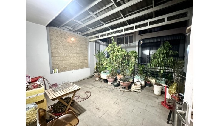 Bán nhà Lê Quang Định -Vài bước ra MT -SD 201m2 -thu nhập 264 Triệu/Năm
