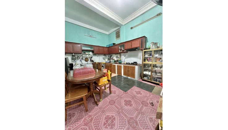 **Bán nhà mặt tiền 39B Thăng Long, phường 2 Tân Bình (5,3*22) 179tr/m2