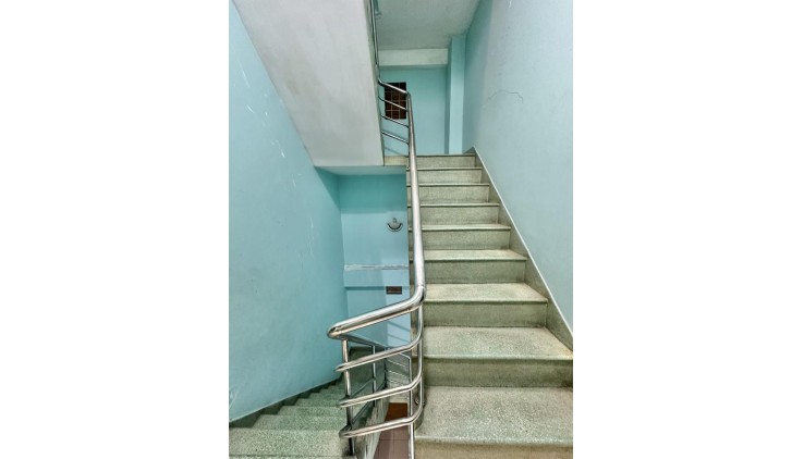 **Bán nhà mặt tiền 39B Thăng Long, phường 2 Tân Bình (5,3*22) 179tr/m2