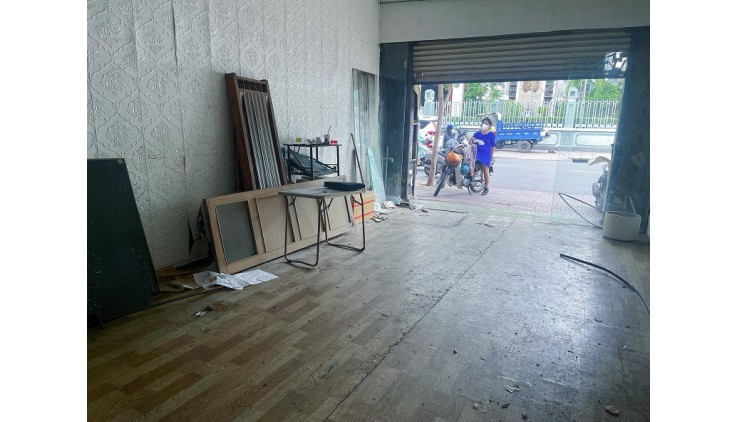 Bán nhà mặt tiền kinh doanh hạ chào 10 tỷ, Lê Văn Sỹ, P10, Phú Nhuận. 111m2, 2 tầng