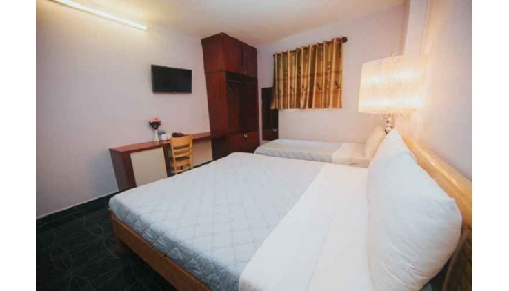Bán khách sạn mặt tiền Đỗ Quang Đẩu, Phạm Ngũ Lão, Q1, 140m2, 5 tầng, Ngang 8m