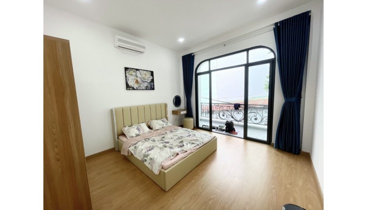 Bán nhà Nguyễn Văn Đậu - Hẻm xe hơi - SD 84m2 - Thu nhập 216 Triệu/Năm