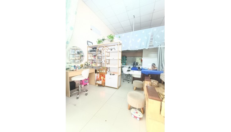 Bán nhà Nguyễn Xí - Hẻm xe hơi vào nhà - SD 152,8m2 - Tiện xây mới
