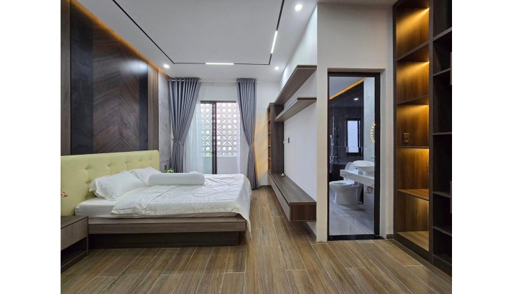 ***Bán nhà phường 11 Tân Bình, mặt tiền Võ Thành Trang (6*36) - 95tr/m2