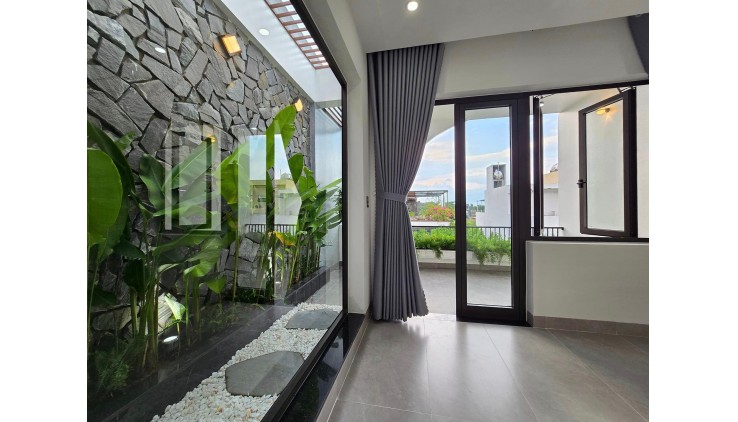 ***Bán nhà phường 11 Tân Bình, mặt tiền Võ Thành Trang (6*36) - 95tr/m2
