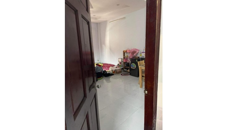 **Bán nhà mặt tiền phường 13 Tân Bình** 110 triệu/m2; 4,3x29, 4 tầng