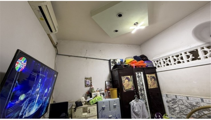 Nhà 2 tầng, 49m², Hẻm xe hơi, Vườn Lài, Tân Phú, 5.8 tỷ, Shr