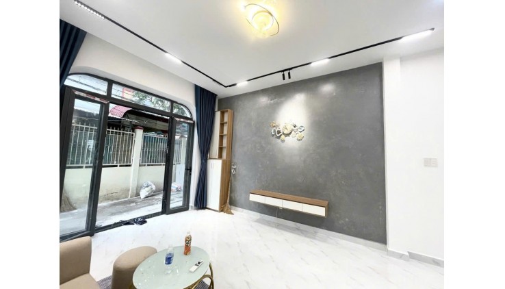 BÁN GẤP HẺM XE TẢI NGUYỄN VĂN ĐẬU 42M2 CHỈ 5.9 TỶ ĐẦY ĐỦ NỘI THẤT CAO CẤP VÀO Ở NGAY ĐÓN TẾT LUÔN Ạ
+ 4X10.5, 2 TẦNG, NỘI THẤT CAO CẤP ĐỦ ĐẦY Ạ.