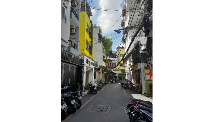 Hot Hot bán nhà Tôn Thất Tùng, P Bến Thành, Q1 - HDT: 50 tr/tháng