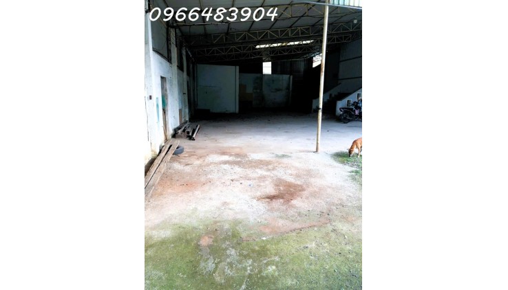 Cho thuê kho xưởng 300m2 mặt tiền đường 32 - Linh Đông