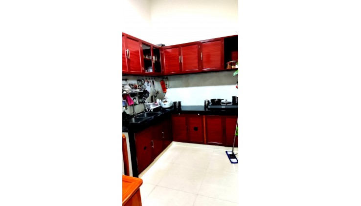 Bán nhà Tân Bình - Cách mạng tháng 8 thông Hoàng Sa, ngang 4,8m, 61m2