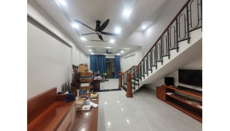 NHÀ TRƯƠNG VĂN THÀNH, HIỆP PHÚ - Q9, HXH 3TẦNG 130M2, 11.2TỶ.