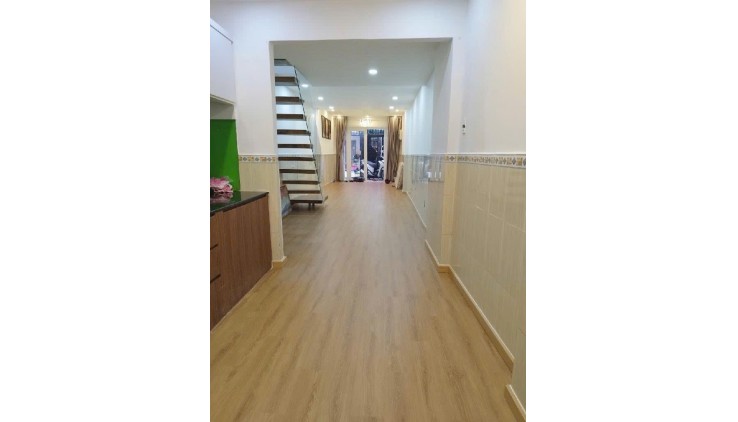 NHÀ 2 tầng đẹp Q10 - 55M2 - 10M ra đường lê hồng phong - hẻm thẳng 1 trục - Giá rẻ