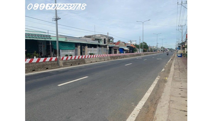 Bán đất thổ cư 898m2,2 Mat tien duong, Xuân Thới Thượng 29, Hóc Môn, 23.4 tỷ