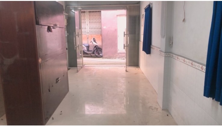 NHÀ CŨ CÓ THỂ TIỆN XÂY MỚI ĐƯỜNG NGÔ GIA TỰ CÁCH 5 CĂN RA MẶT TIỀN - NHÀ GIÁ TỐT - HẺM THÔNG .
