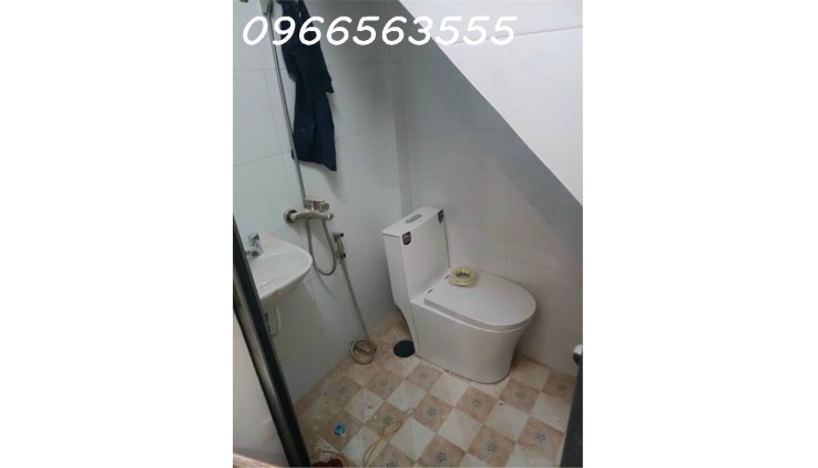 Bán nhà đường số - Quận 4 - DTSD 38m2 - GIá bán 2 tỷ tl