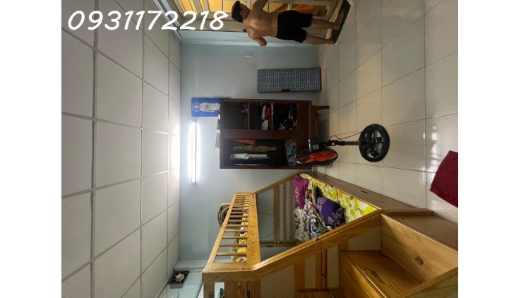 Mặt tiền hẻm 102 Âu Dương Lân 3 tầng chỉ 9 tỷ 4