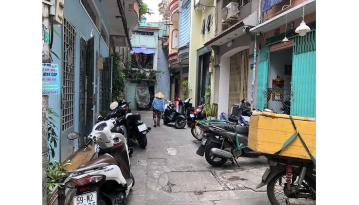 BÁ CHÁY QUẬN 10 - ĐƯỜNG BÀ HẠT - HẺM TRƯỚC NHÀ 4M - SÁT MẶT TIỀN - HẺM THÔNG TRƯỚC NHÀ 4M   - 32M2 - 4 TẦNG BTCT -