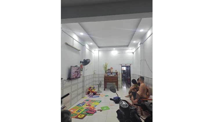 Nhà Ngon Giá Rẻ - 73m2 Chỉ 4.7 Tỷ - Hẻm Xe Hơi – Lô Góc – 2 Tầng Cốt Thép – Quận 12.