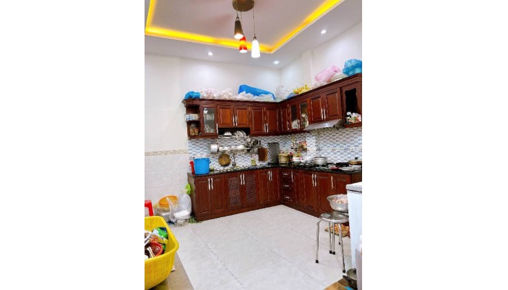 Mặt tiền Phạm Thế Hiển - Nguyễn Tri Phương 4x18 chỉ 16 tỷ