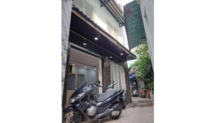Mua 1 được 2 căn , Nhà thiết kế rất đẹp 53M2 ngay trung tâm Q10 cao thắng - 3 tầng - hẻm 4m