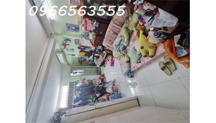 Bán căn hộ- quận 4- 30m2 - Giá chỉ 1.8 tỷ tl