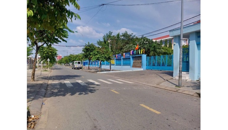 KẸT TIỀN BÁN GẤP lô đất 4*30 SHR, HXH khu Hiệp Thành City. CHỈ 3.7 tỉ