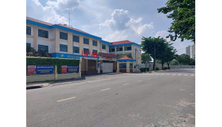 KẸT TIỀN BÁN GẤP lô đất 4*30 SHR, HXH khu Hiệp Thành City. CHỈ 3.7 tỉ