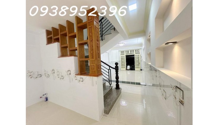 trước mặt hoạt động ĐỈNH - VỈA HÈ RỘNG RÃI - căn nhà còn mới ĐẸP 5 TẦNG - SỔ A4 HOA HẬU