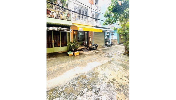 Mặt tiền Hẻm xe hơi quay đầu 30m2 - Q10 - nhà mớ -i 3.4m nở hậu - 10M ra nguyễn kim