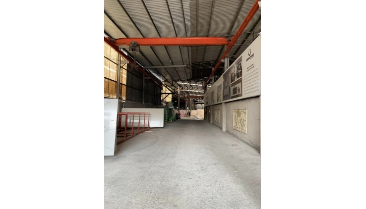 Bán nhà Xưởng 1954m2, full thổ, mặt tiền Quốc lộ 1A - KCN Vĩnh Lộc, 20x98m, 69.9  tỷ.