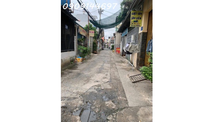 Nhà 2 tầng đường PHAN VĂN HỚN, phường TÂN THỚI NHẤT, Q12, dt 80m2 (4,3mx19m). Hẻm ôtô Giá 4,55Tỷ