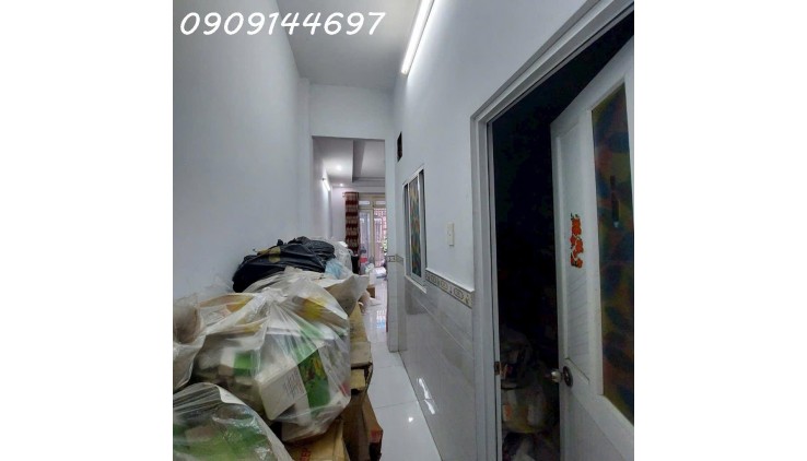 Nhà 2 tầng đường PHAN VĂN HỚN, phường TÂN THỚI NHẤT, Q12, dt 80m2 (4,3mx19m). Hẻm ôtô Giá 4,55Tỷ
