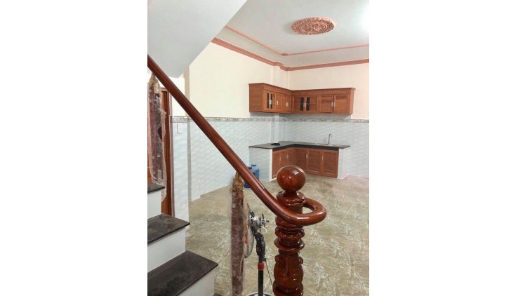 NHÀ BÌNH TÂN CẦN BÁN NHANH, GIÁ BAO SANG TÊN CÔNG CHỨNG MỚI SƠN SỬA SỔ HỒNG RIÊNG VAY NGÂN HÀNG ĐƯỢC ĐẾN 70%