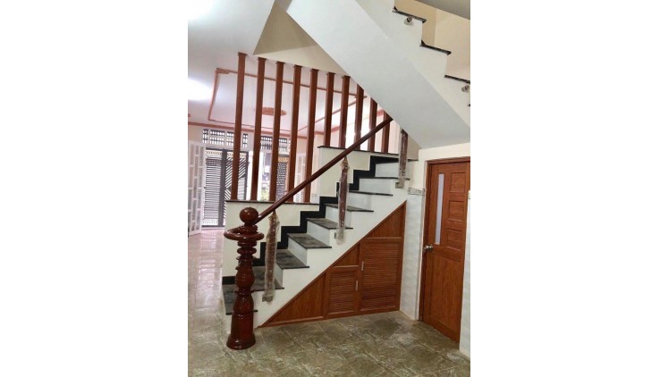 NHÀ BÌNH TÂN CẦN BÁN NHANH, GIÁ BAO SANG TÊN CÔNG CHỨNG MỚI SƠN SỬA SỔ HỒNG RIÊNG VAY NGÂN HÀNG ĐƯỢC ĐẾN 70%
